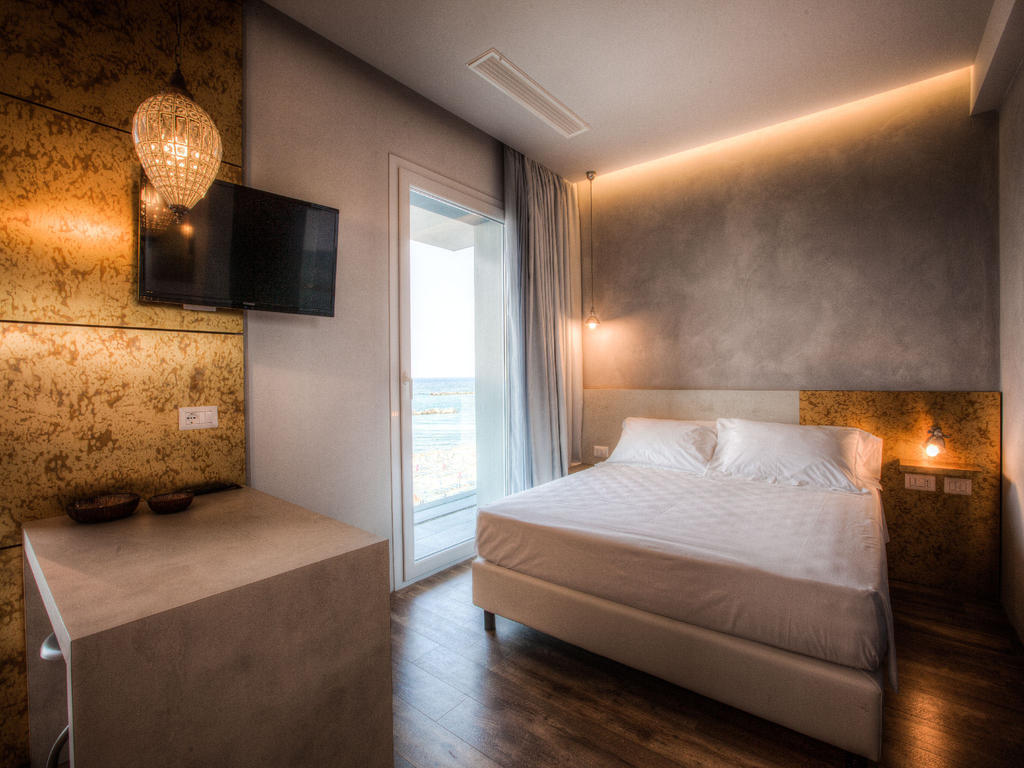 Bell Suite Hotel Bellaria-Igea Marina Exterior photo