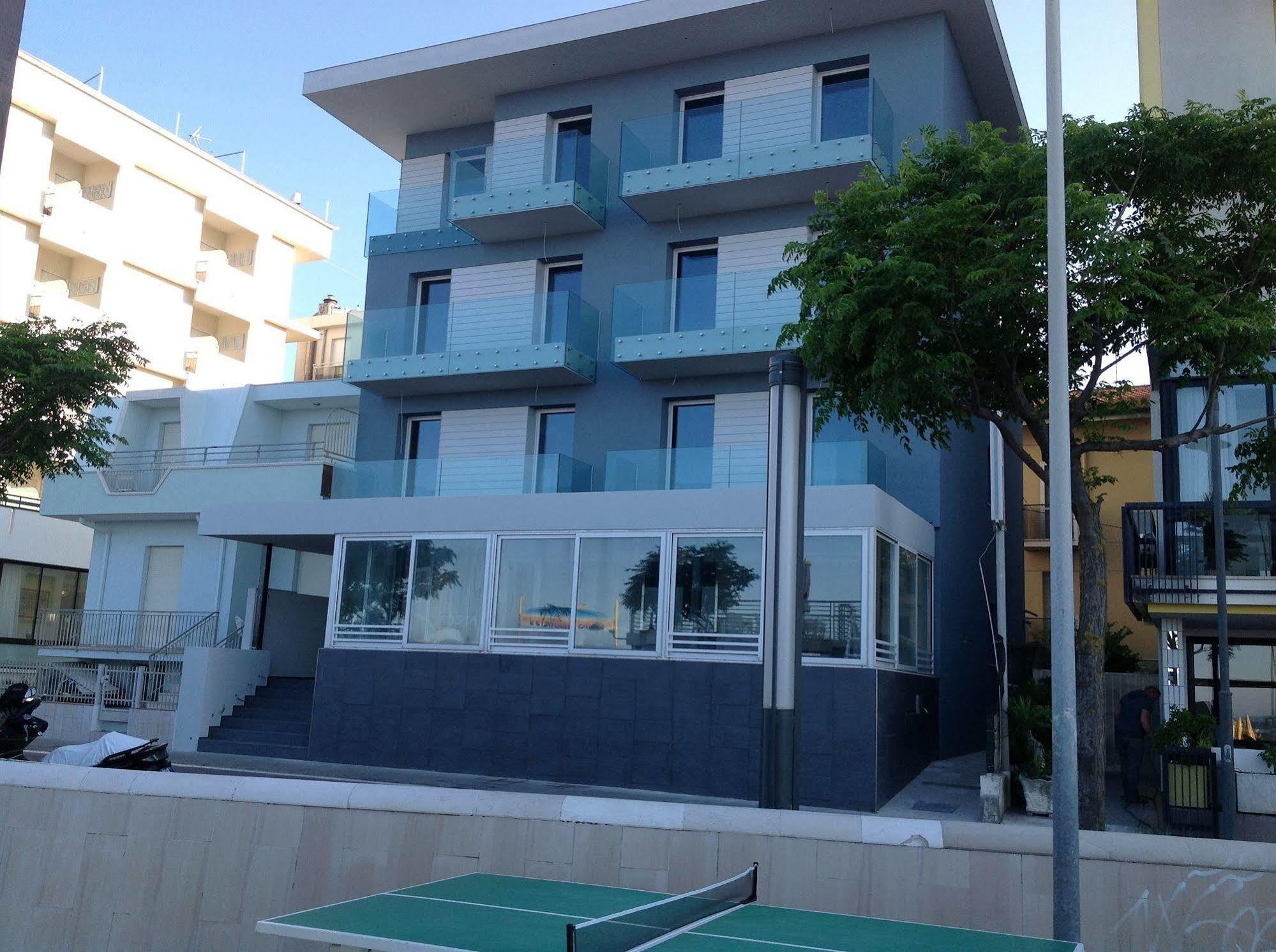 Bell Suite Hotel Bellaria-Igea Marina Exterior photo